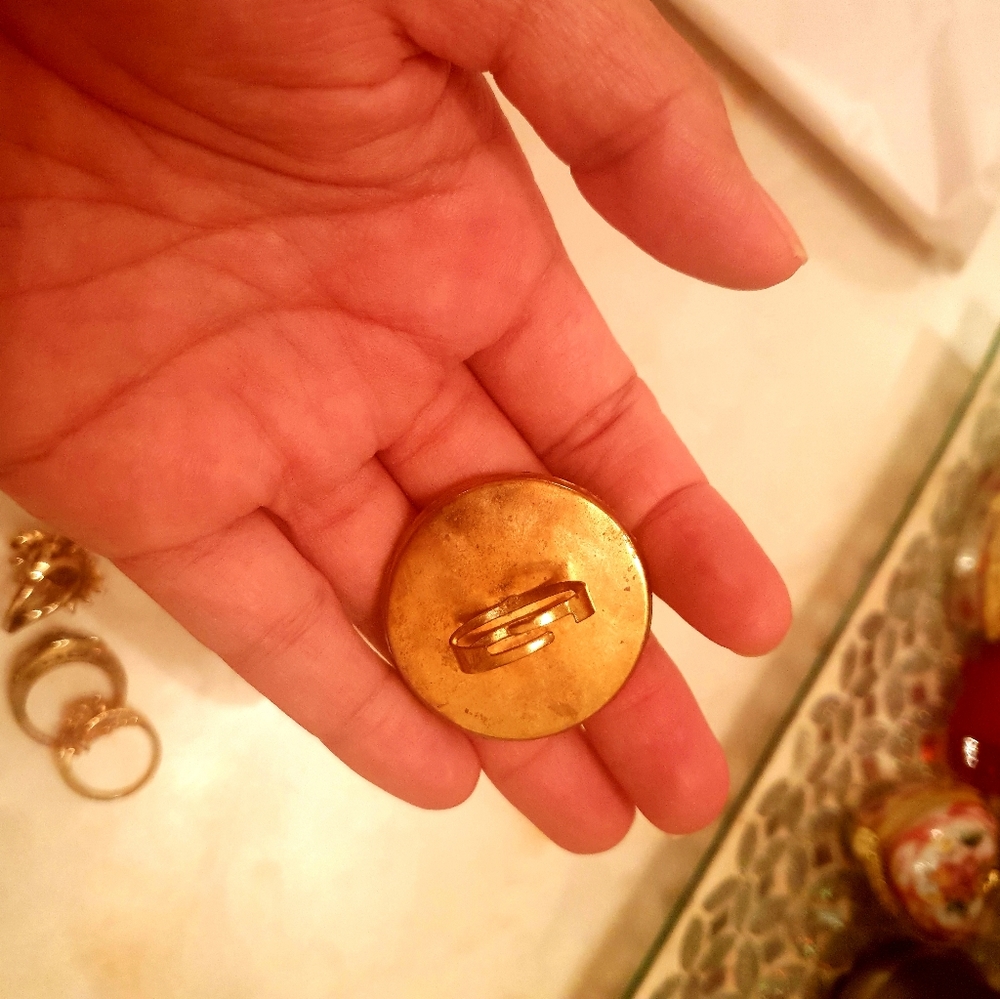 Mirror ring